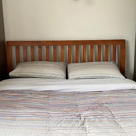 En-Suite Double Room. Dublin Airport, Fairyhouse, Tayto Park, Ashbourne Close By. Gospodarstwo wiejskie *